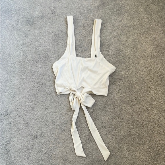 Mixology Jordyn Jagger Crop White Tie-Front Top - Picture 1 of 5